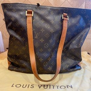 LOUIS VUITTON SHOULDER BAG can ship asap